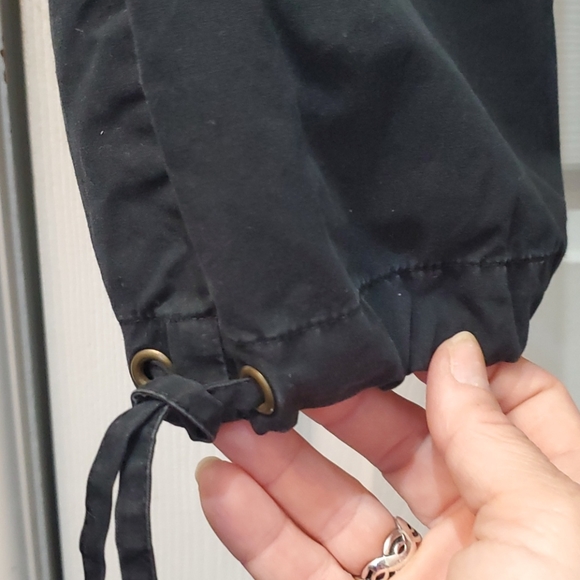 Capris - Picture 2 of 4